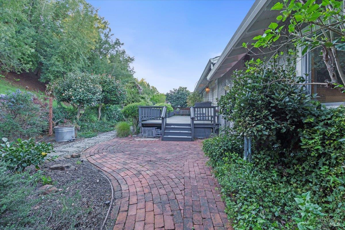 2539 Rollingwood Drive