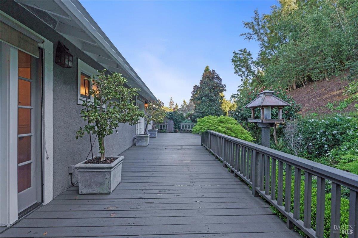 2539 Rollingwood Drive