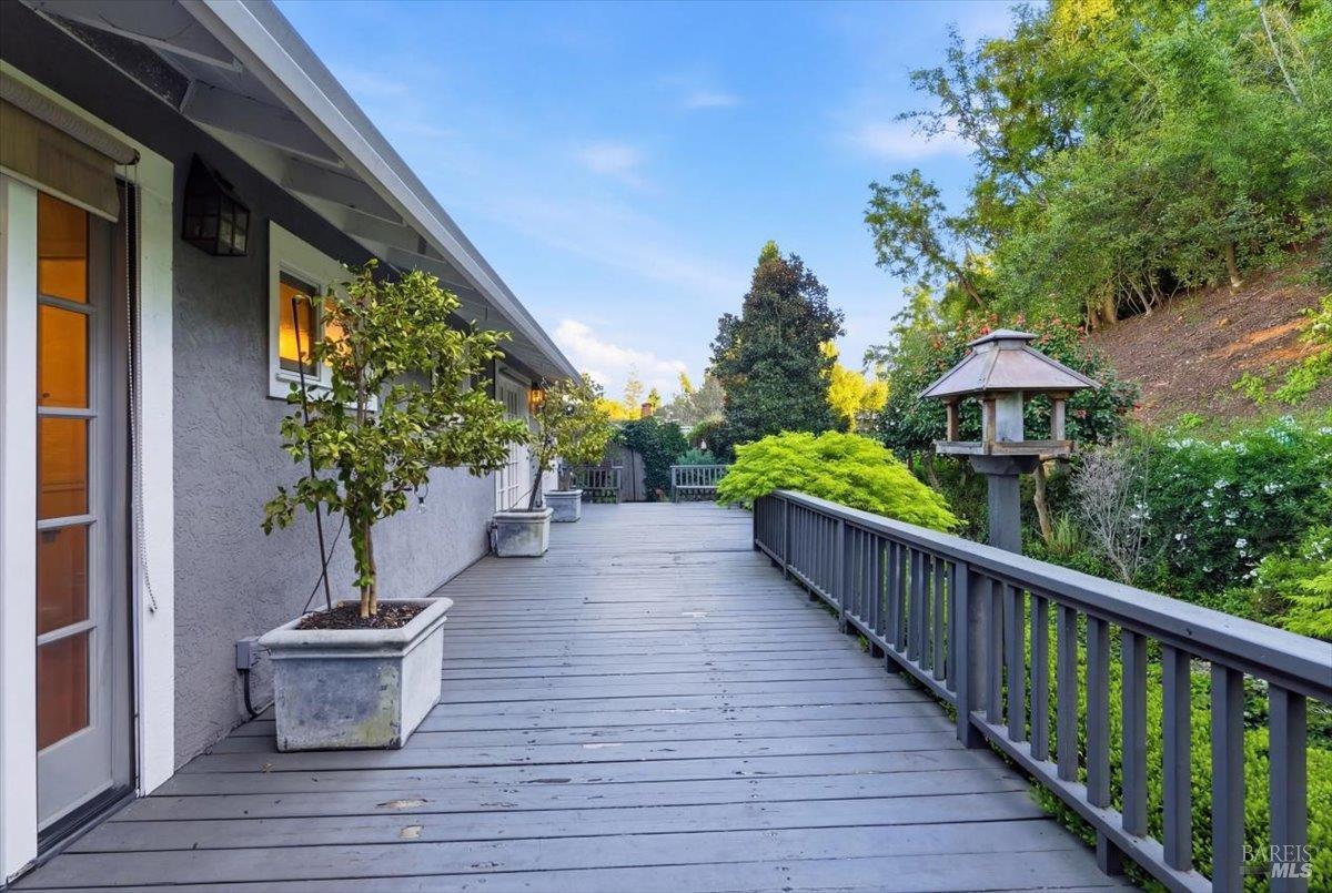 2539 Rollingwood Drive