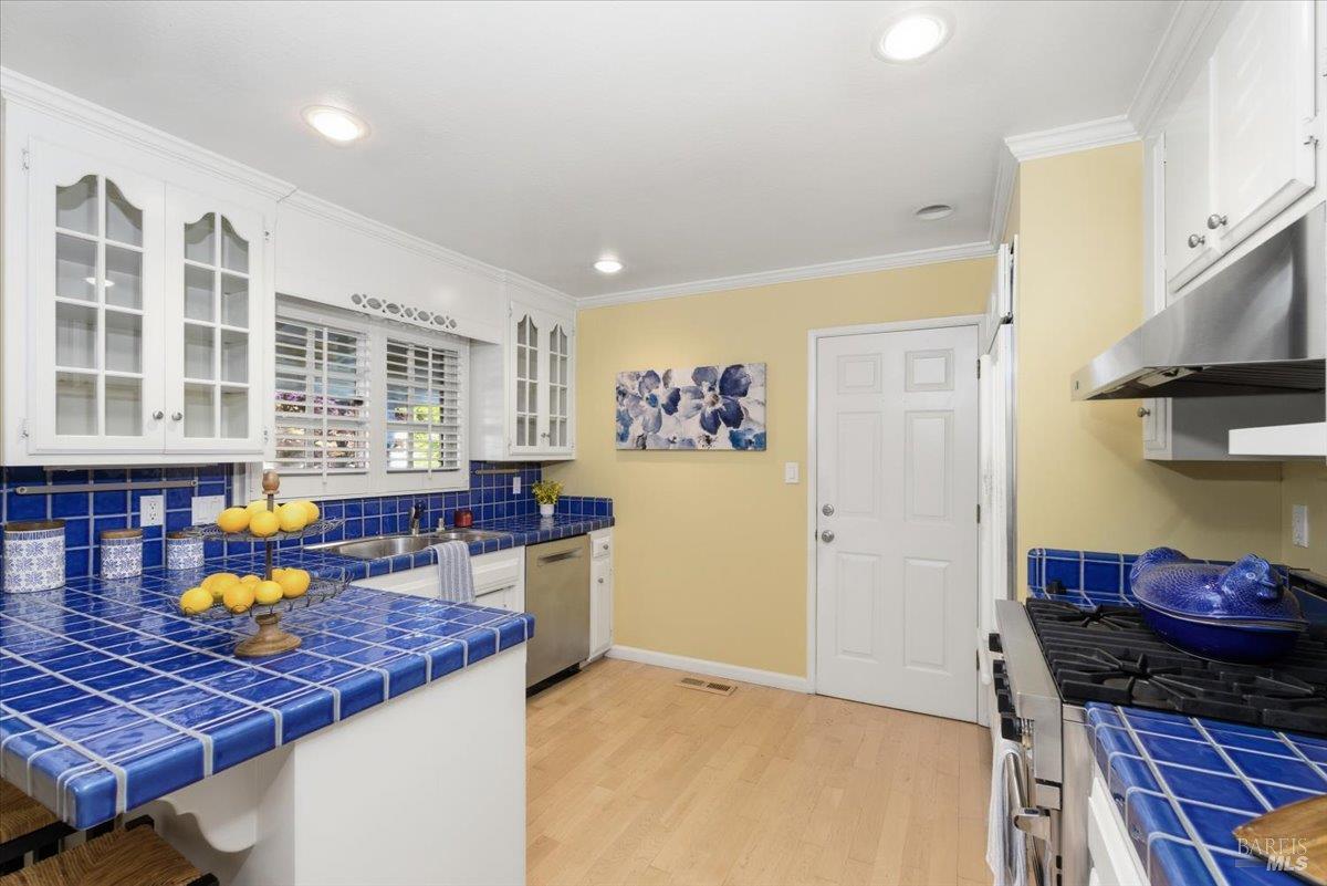 2539 Rollingwood Drive