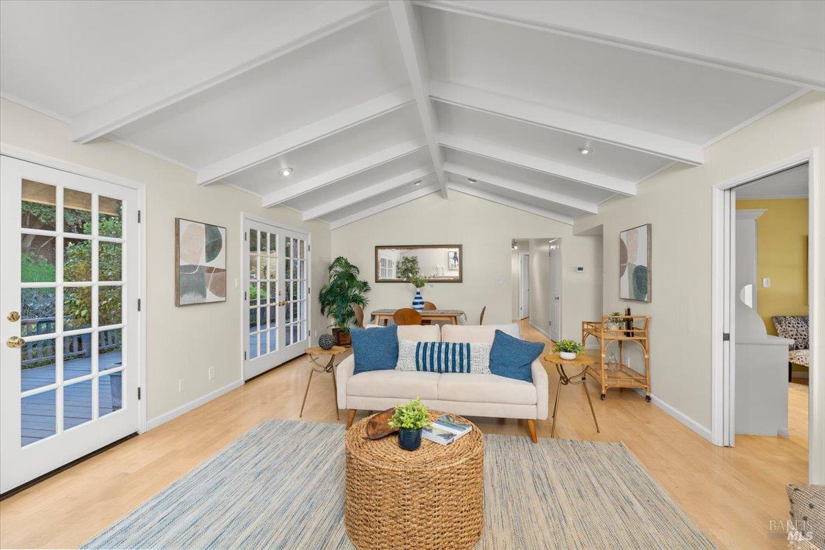2539 Rollingwood Drive