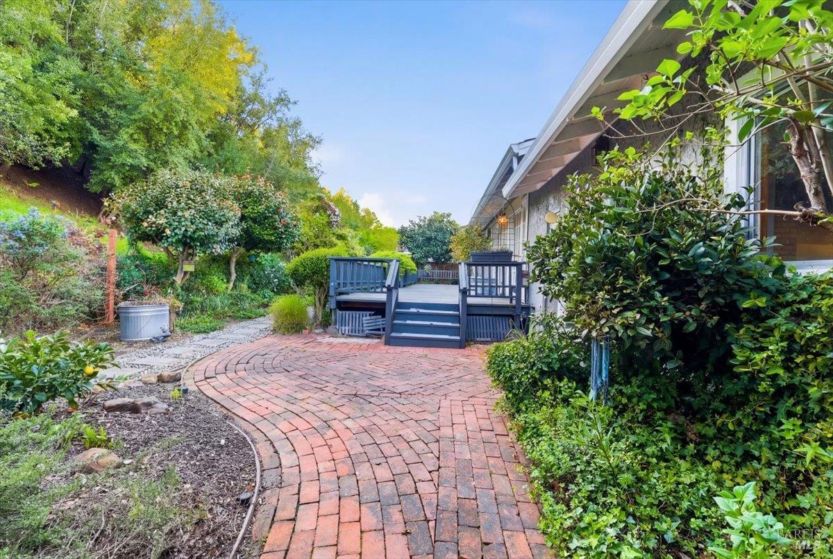 2539 Rollingwood Drive