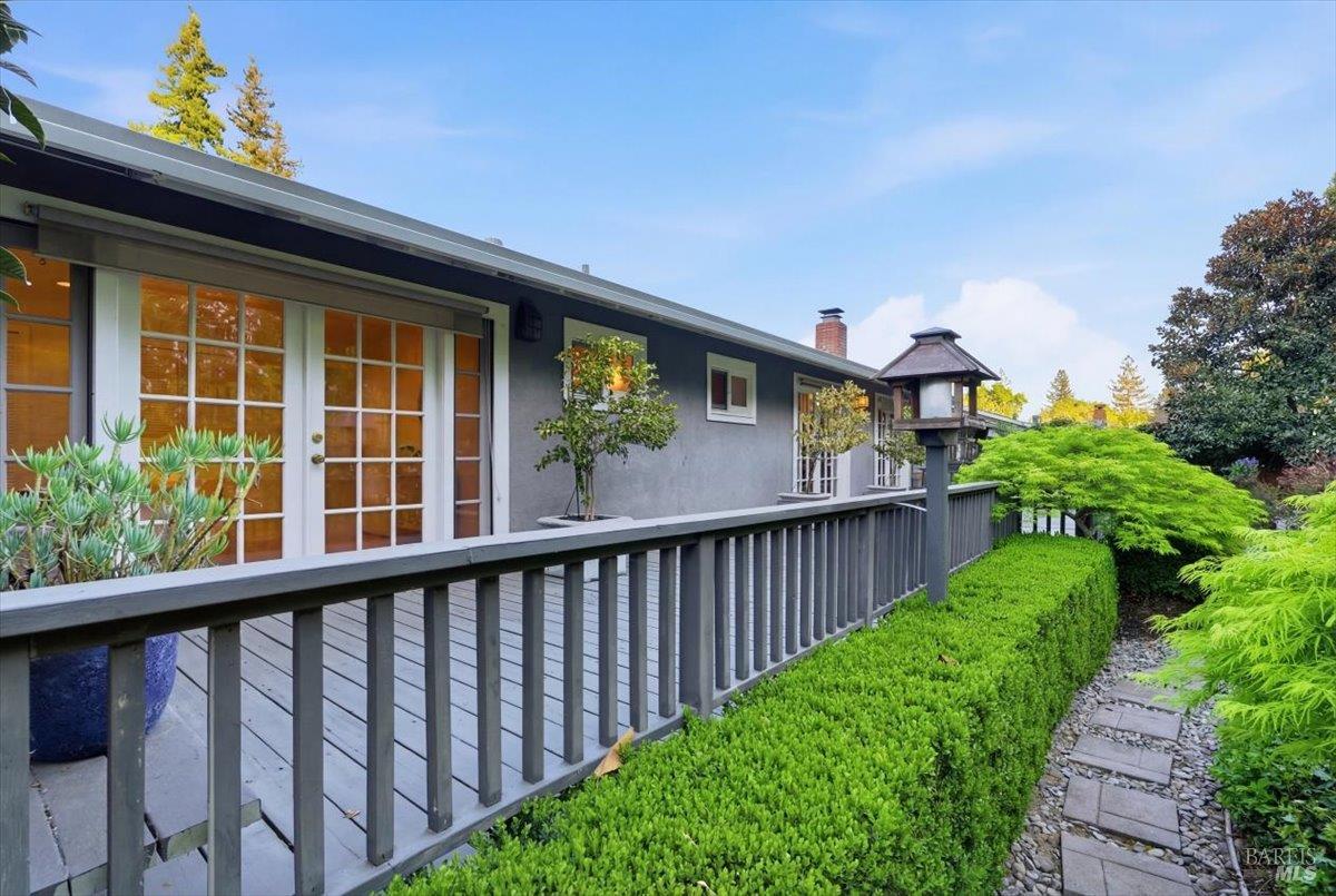 2539 Rollingwood Drive