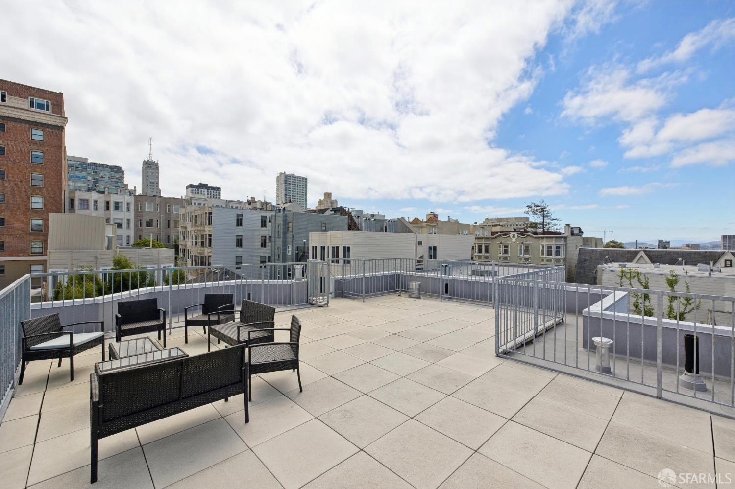 1624 Larkin Street # 7