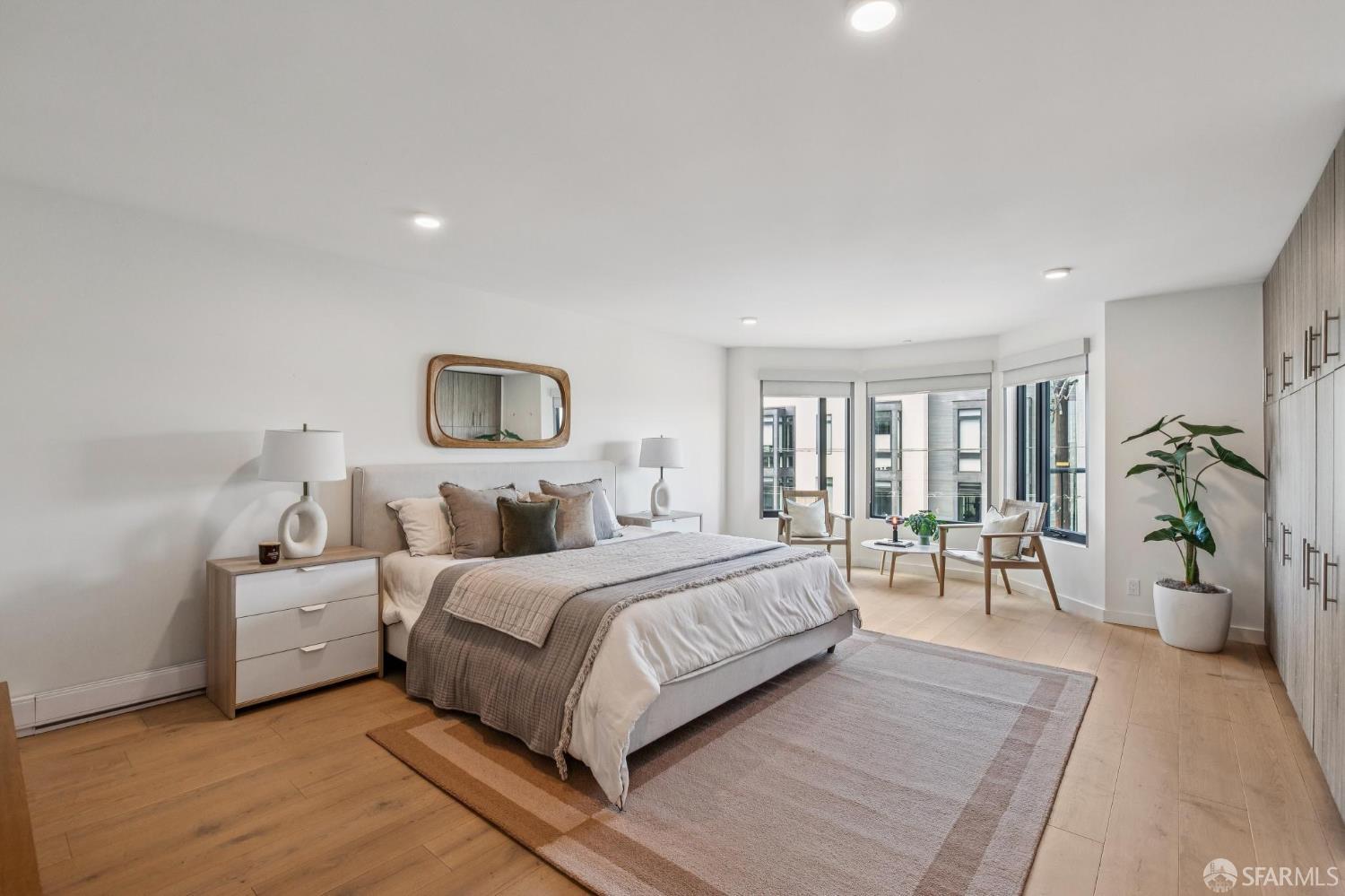 1624 Larkin Street # 7