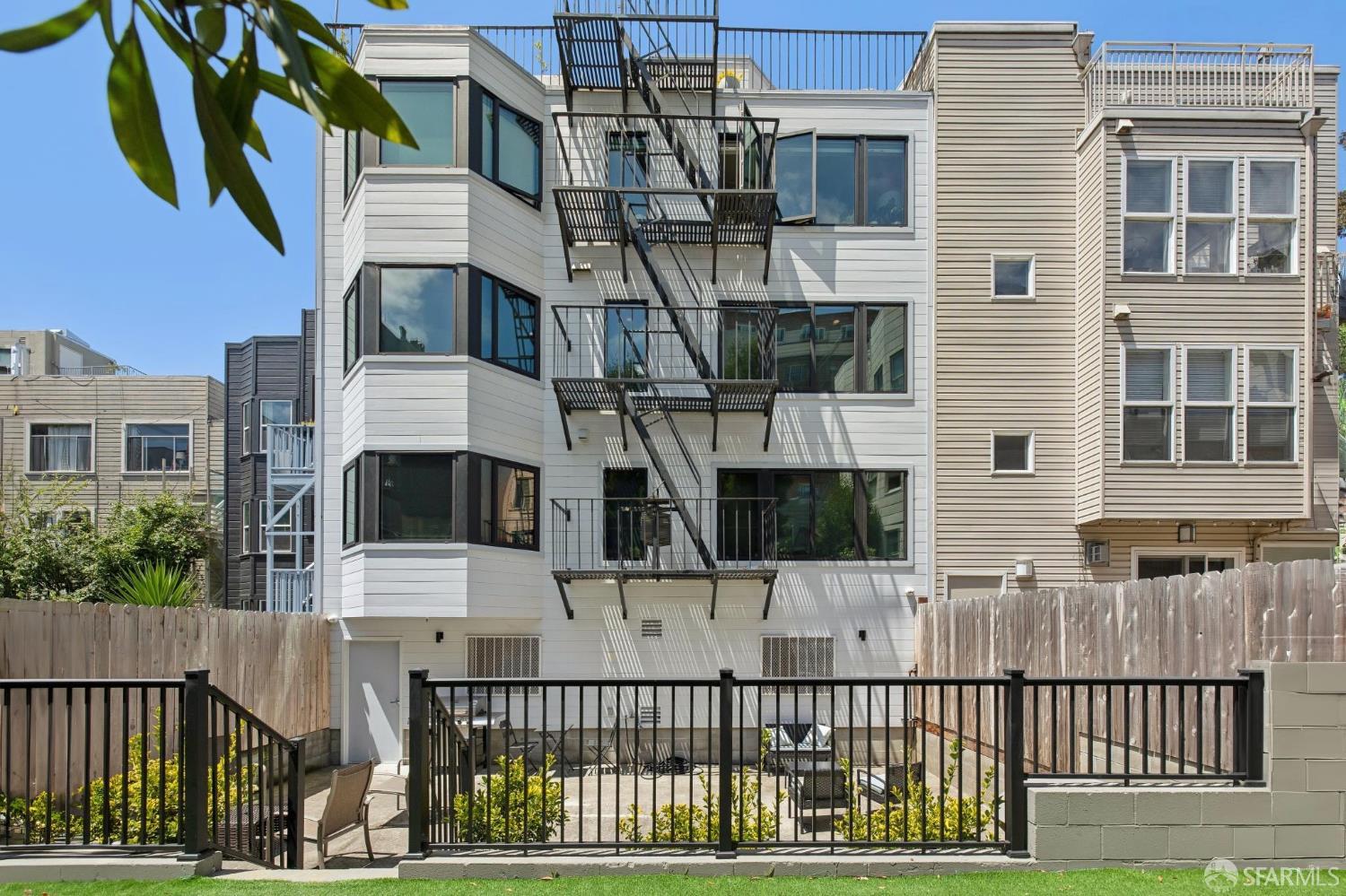 1624 Larkin Street # 7