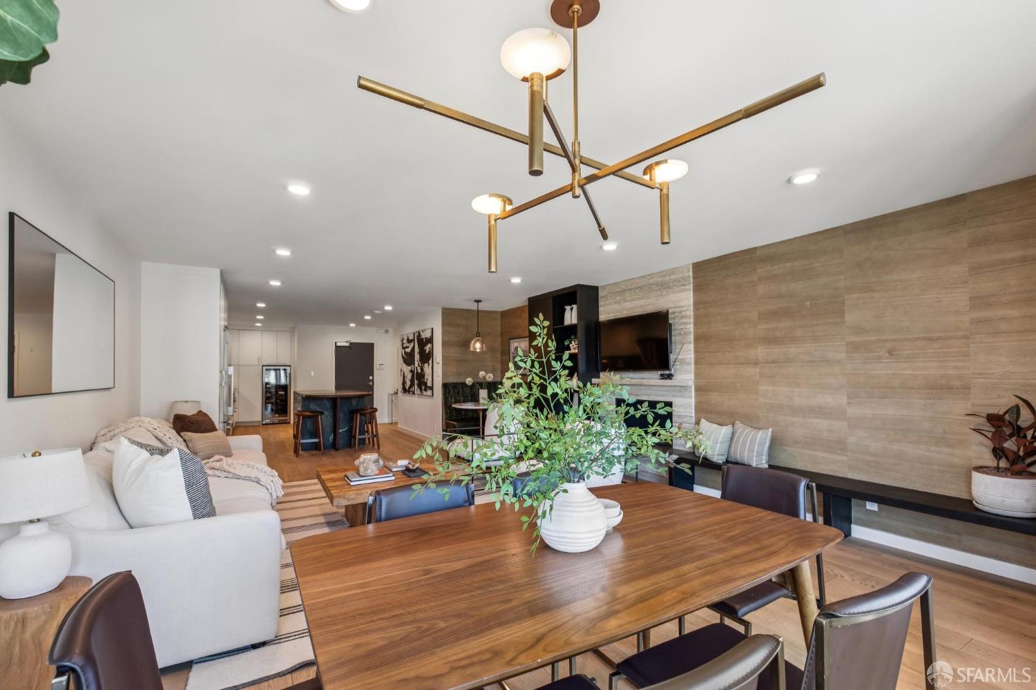 1624 Larkin Street # 7