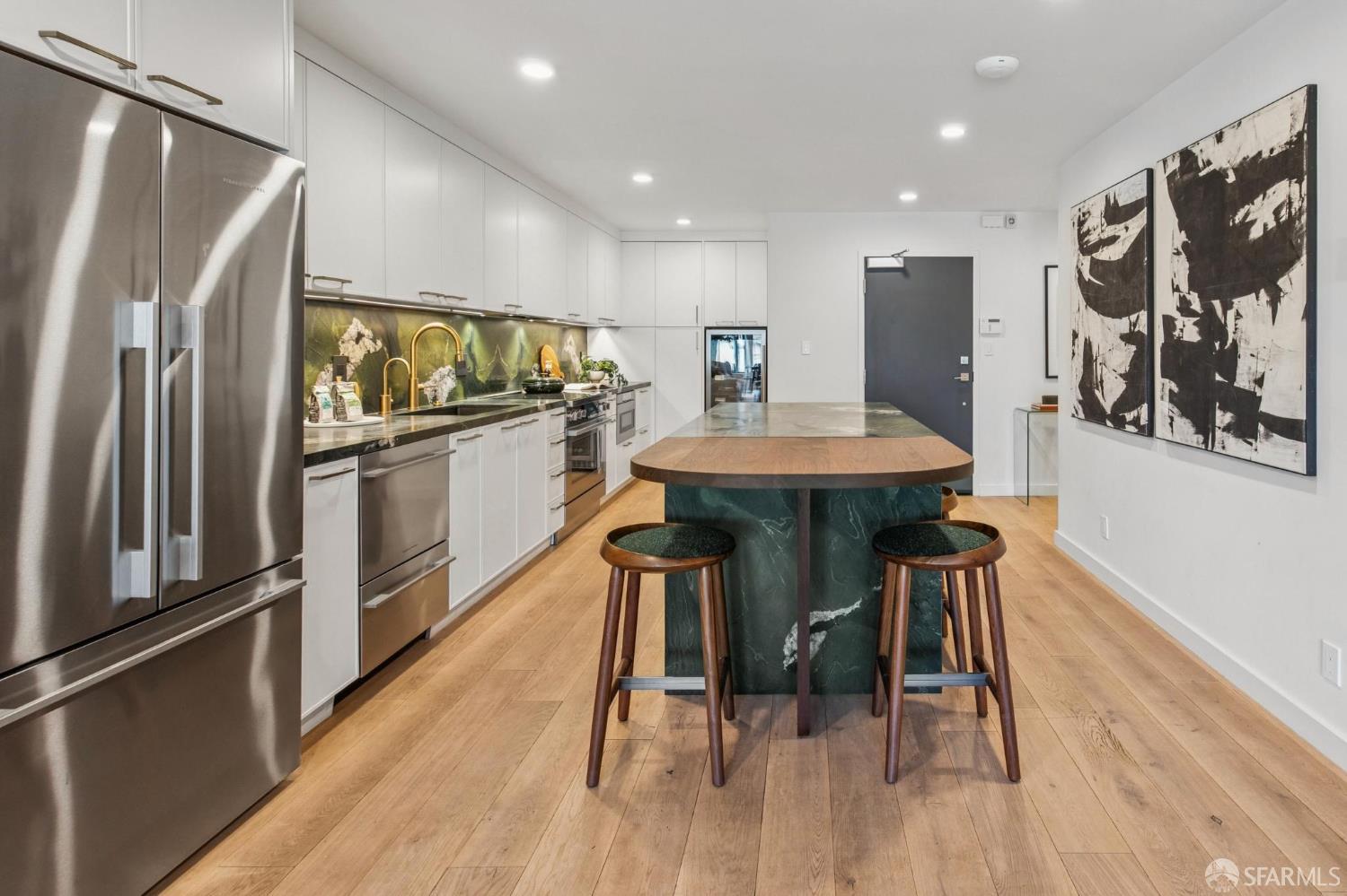 1624 Larkin Street # 7