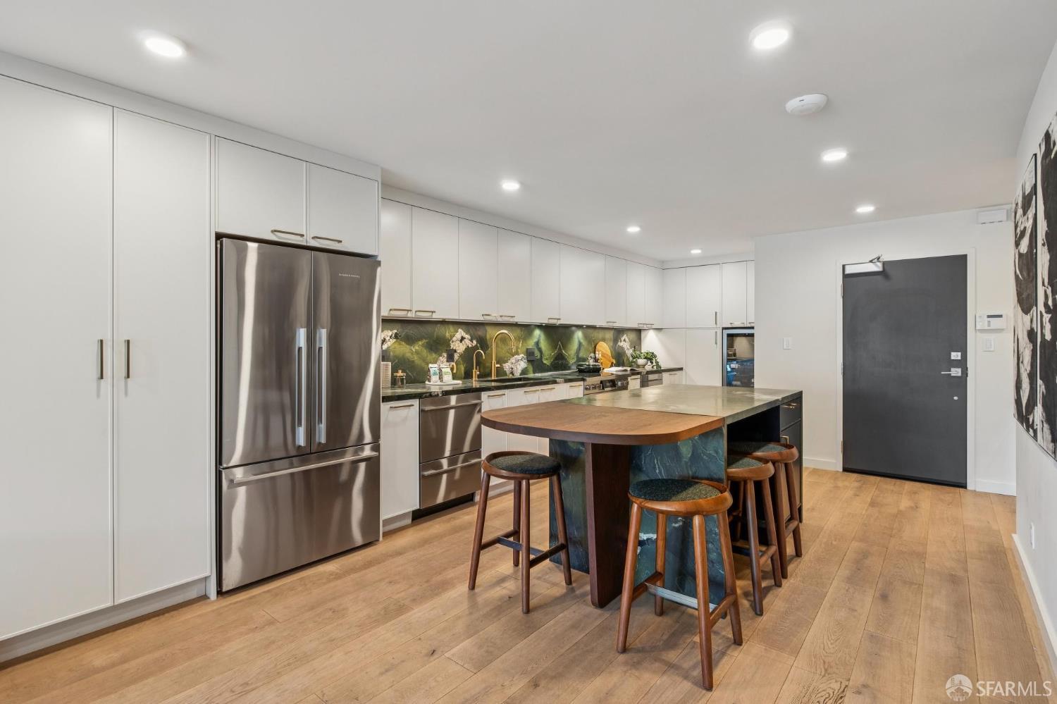 1624 Larkin Street # 7
