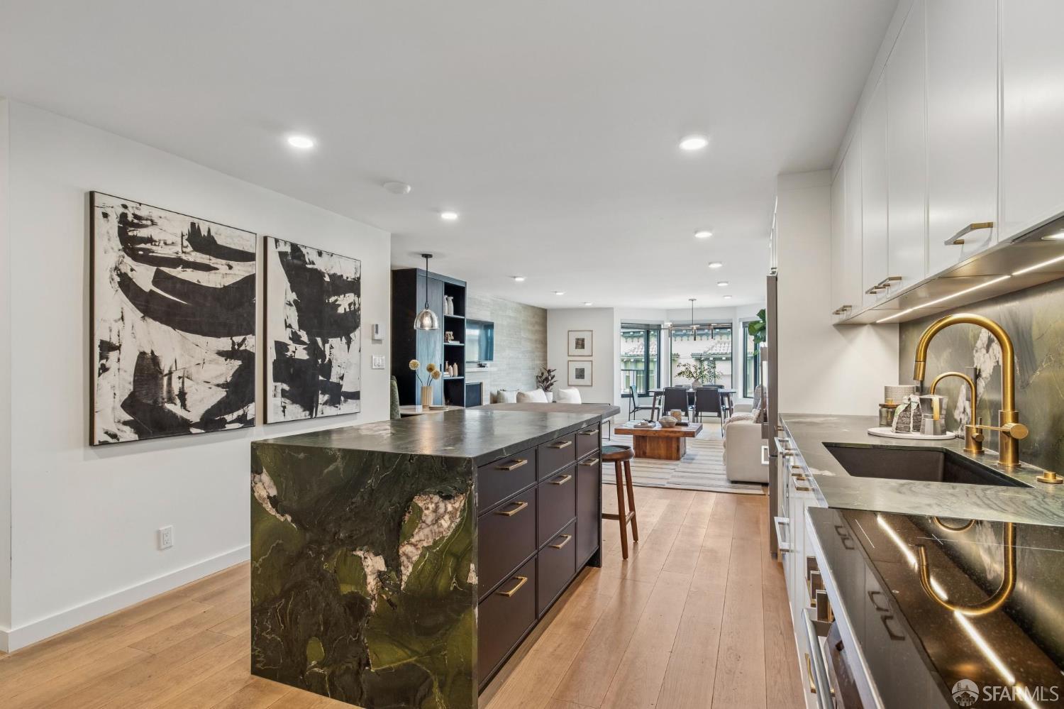 1624 Larkin Street # 7