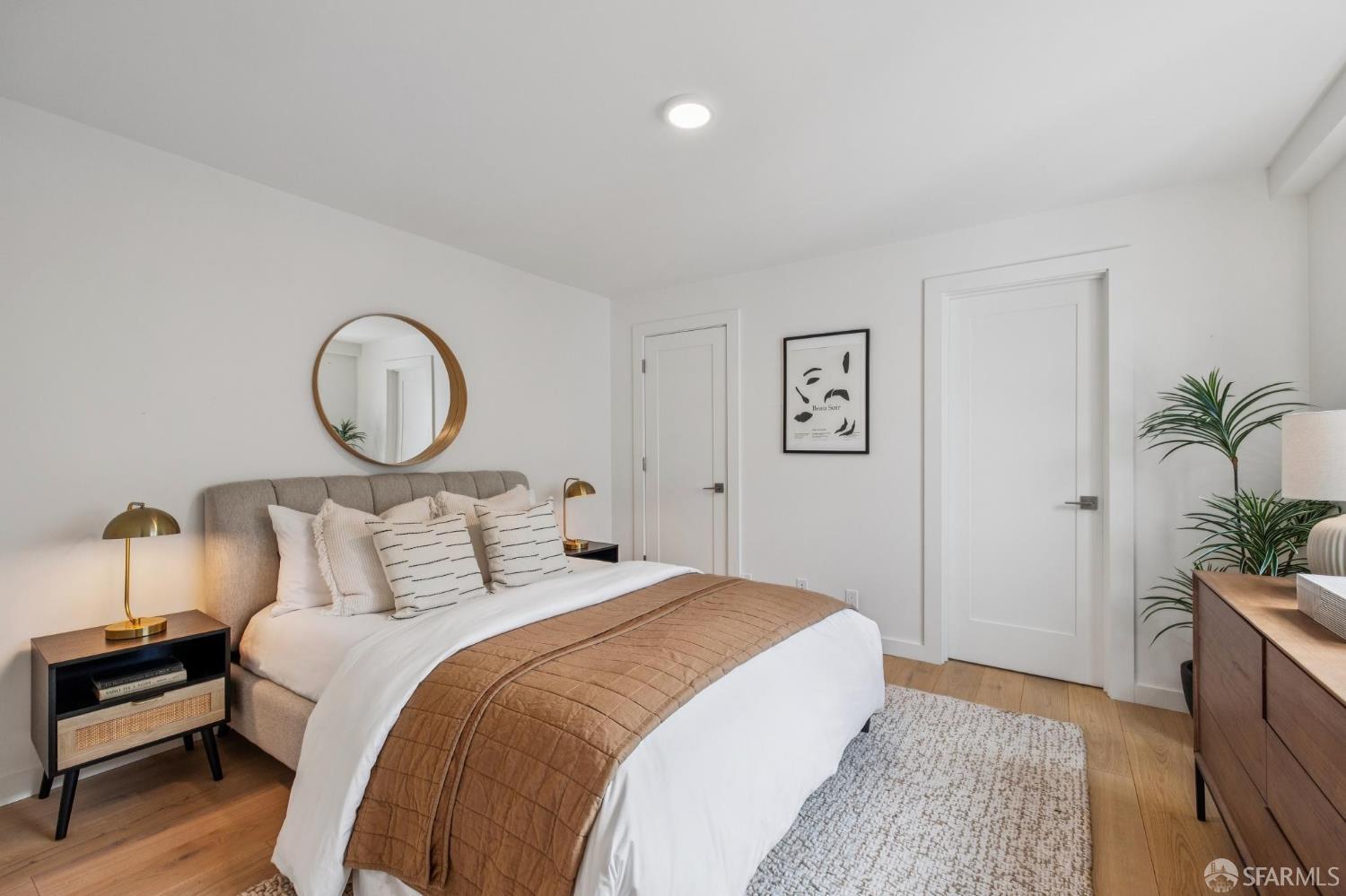 1624 Larkin Street # 7