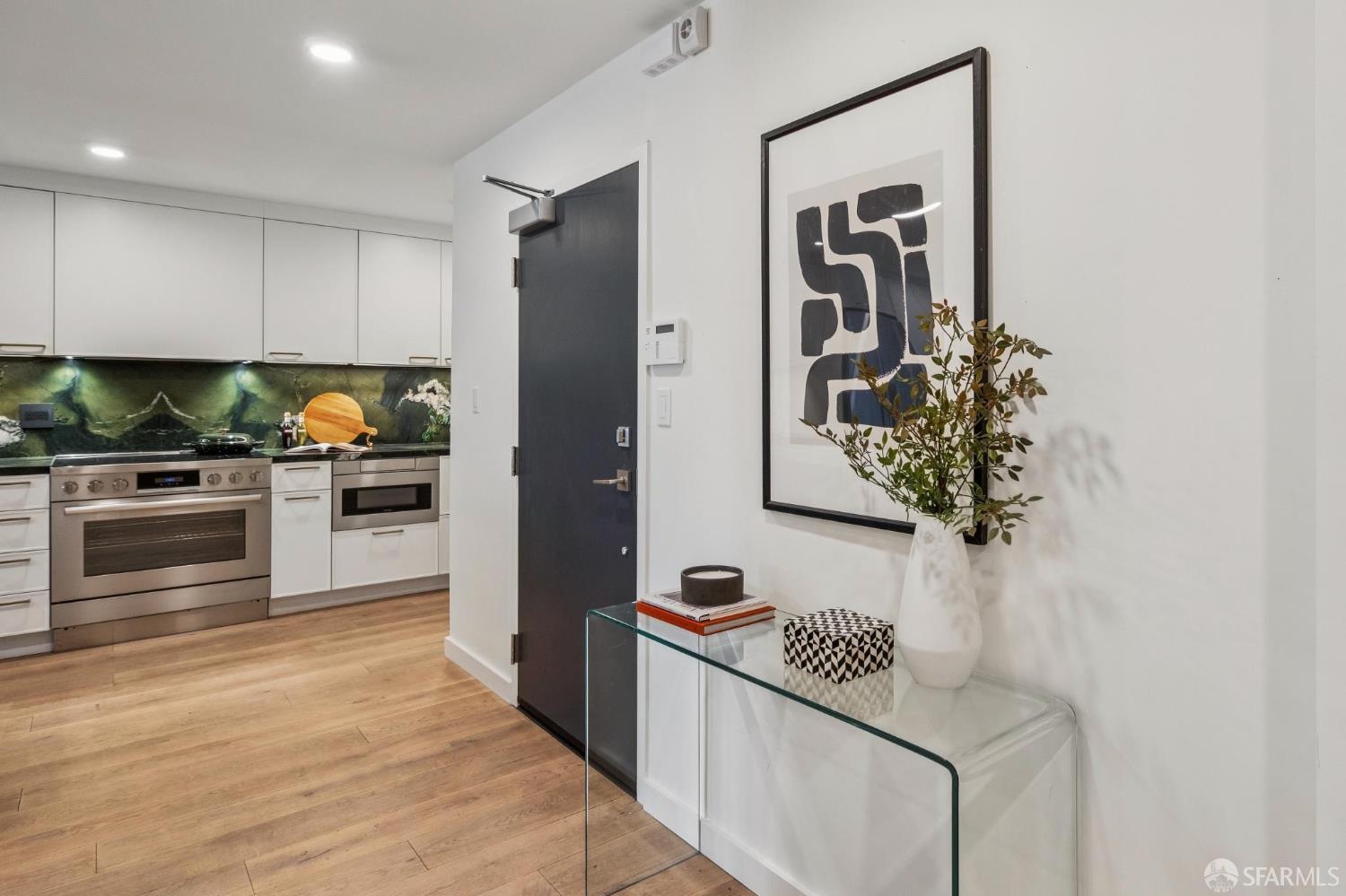 1624 Larkin Street # 7