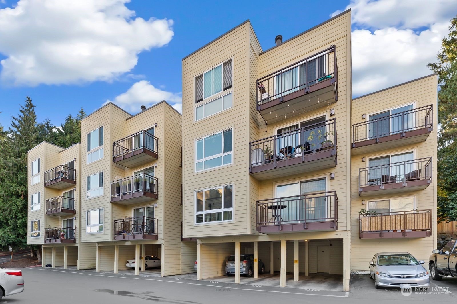 5824 NE 75th Street Unit: D201