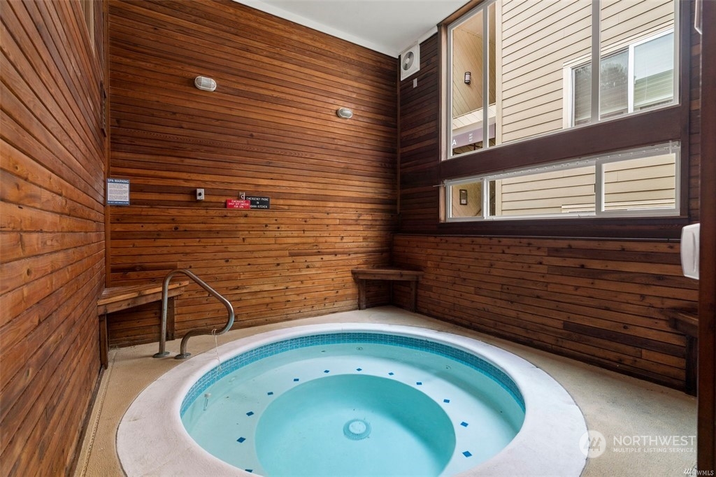 5824 NE 75th Street Unit: D201