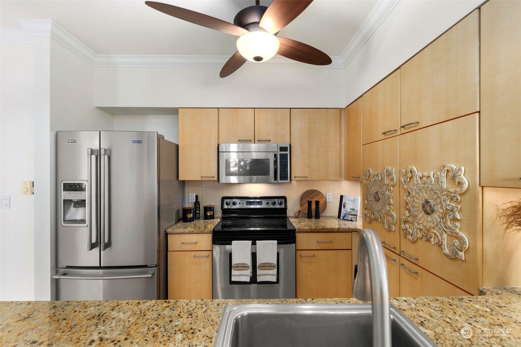 5001 California Avenue SW Unit: 611