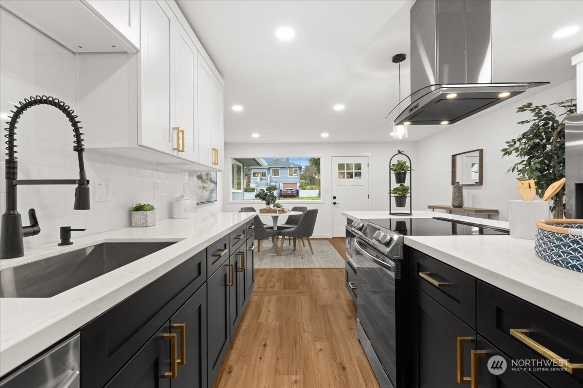 4111 Renton Avenue S