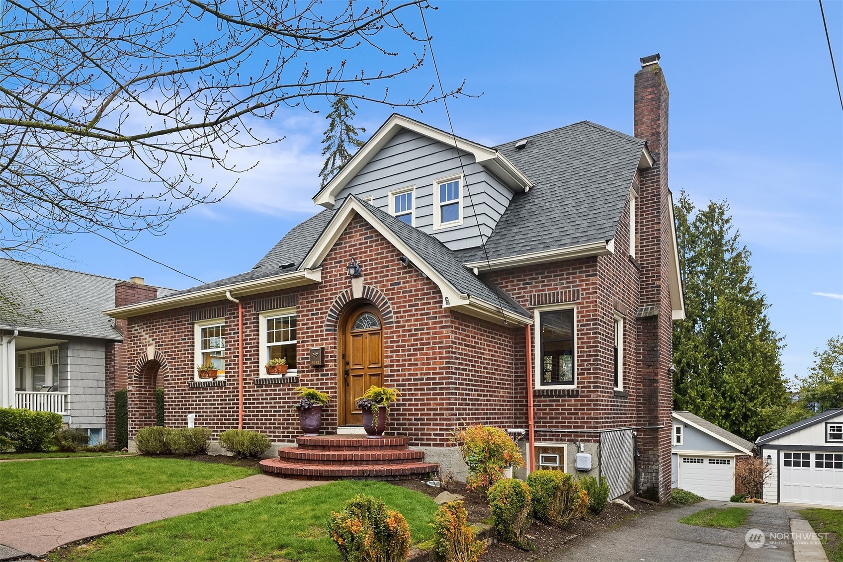 3912 Meridian Avenue N