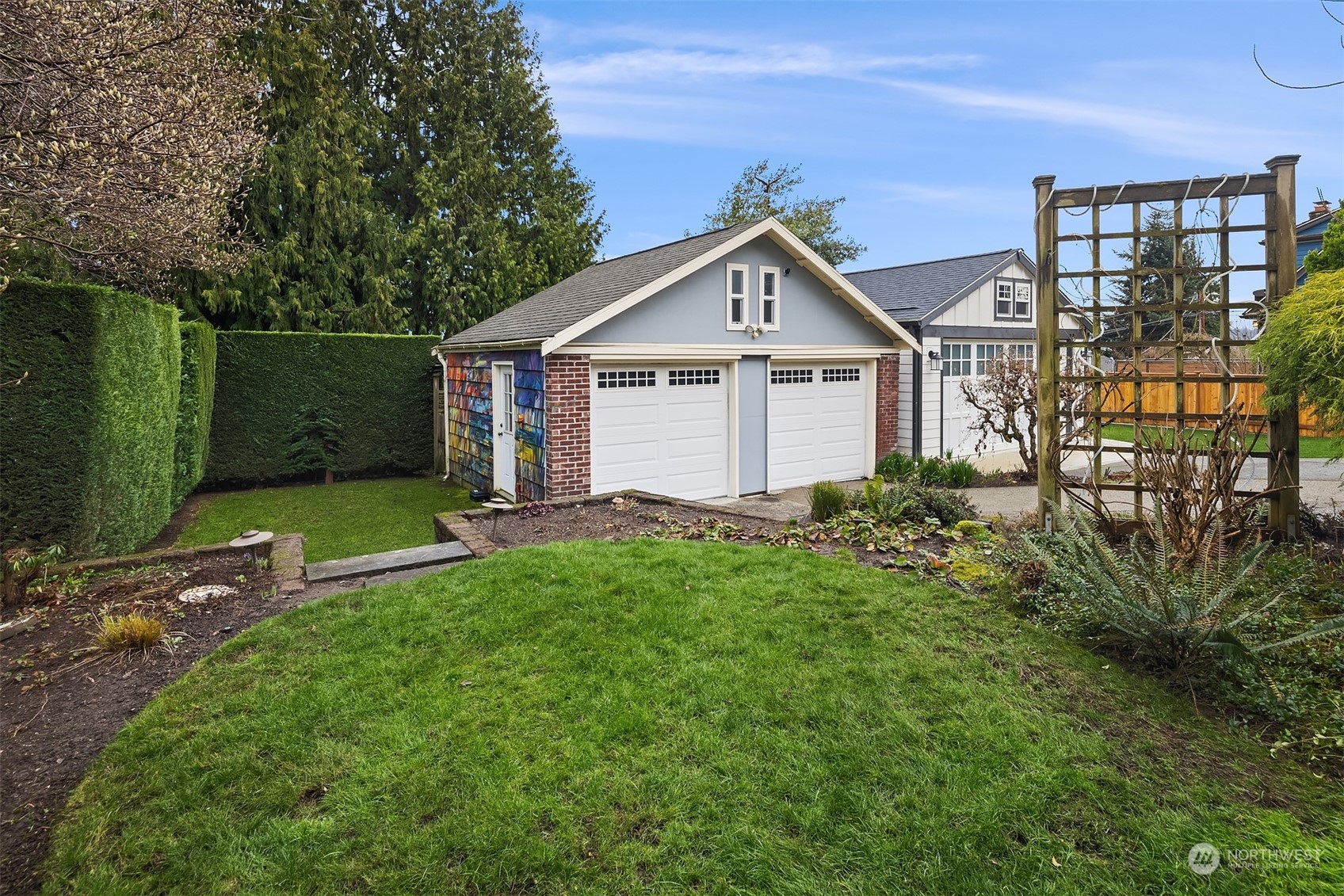 3912 Meridian Avenue N