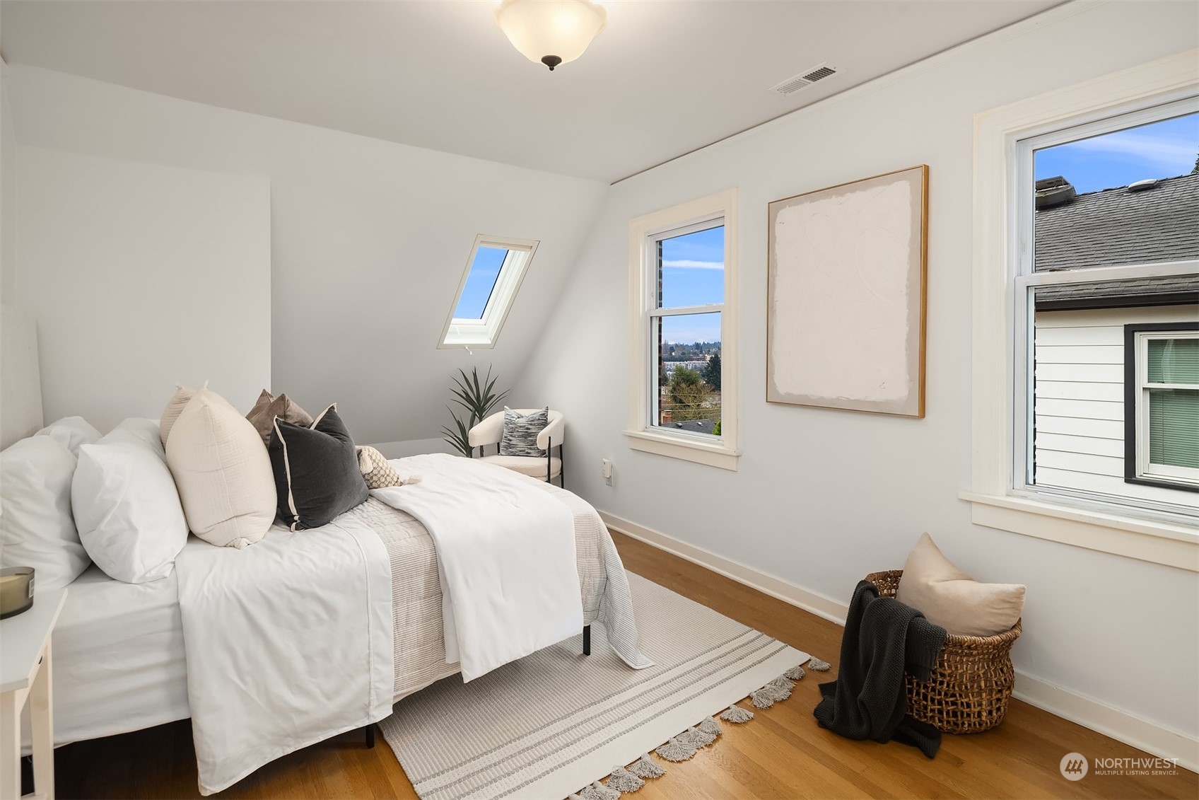 3912 Meridian Avenue N