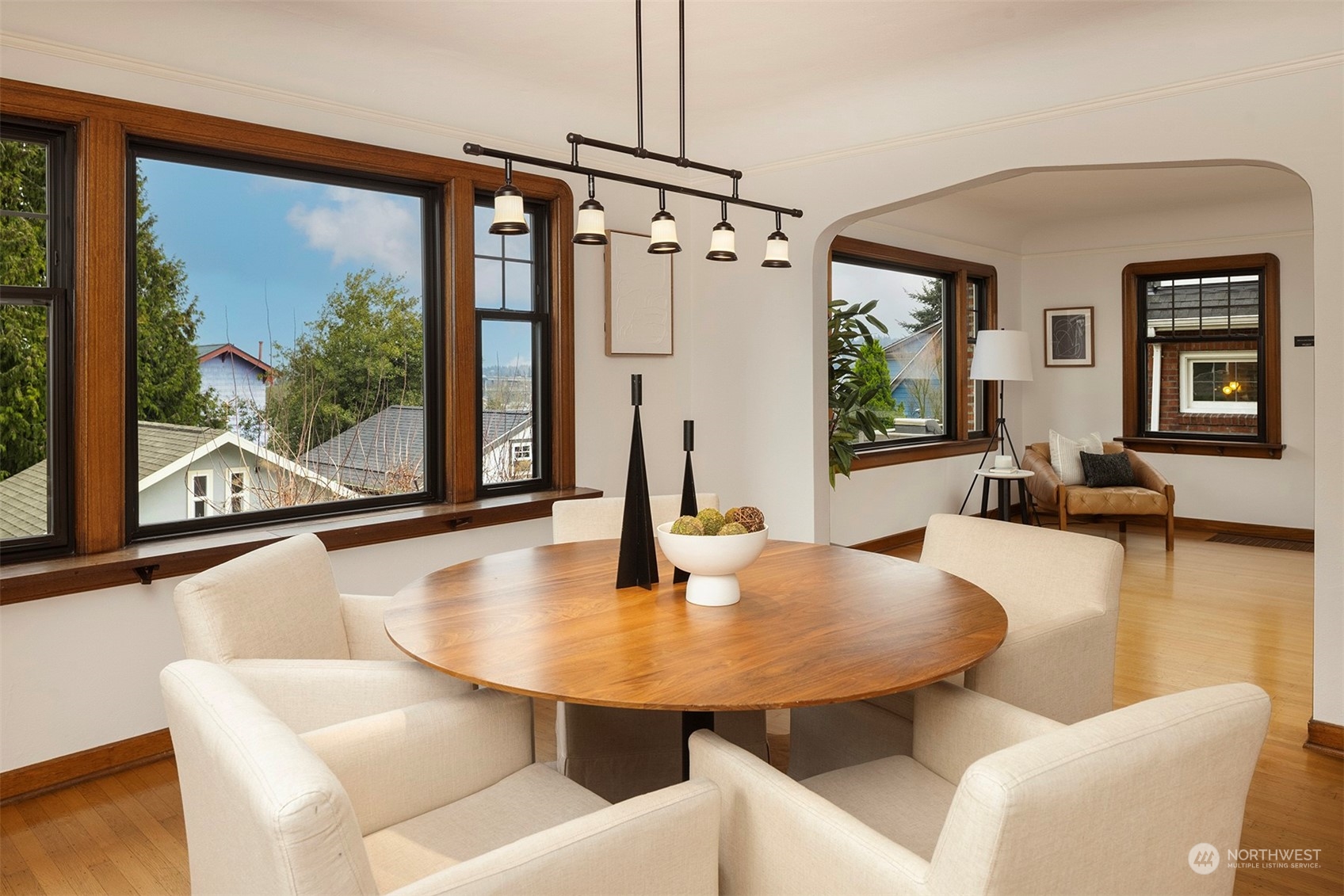 3912 Meridian Avenue N