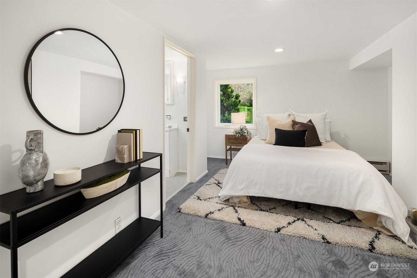 3912 Meridian Avenue N