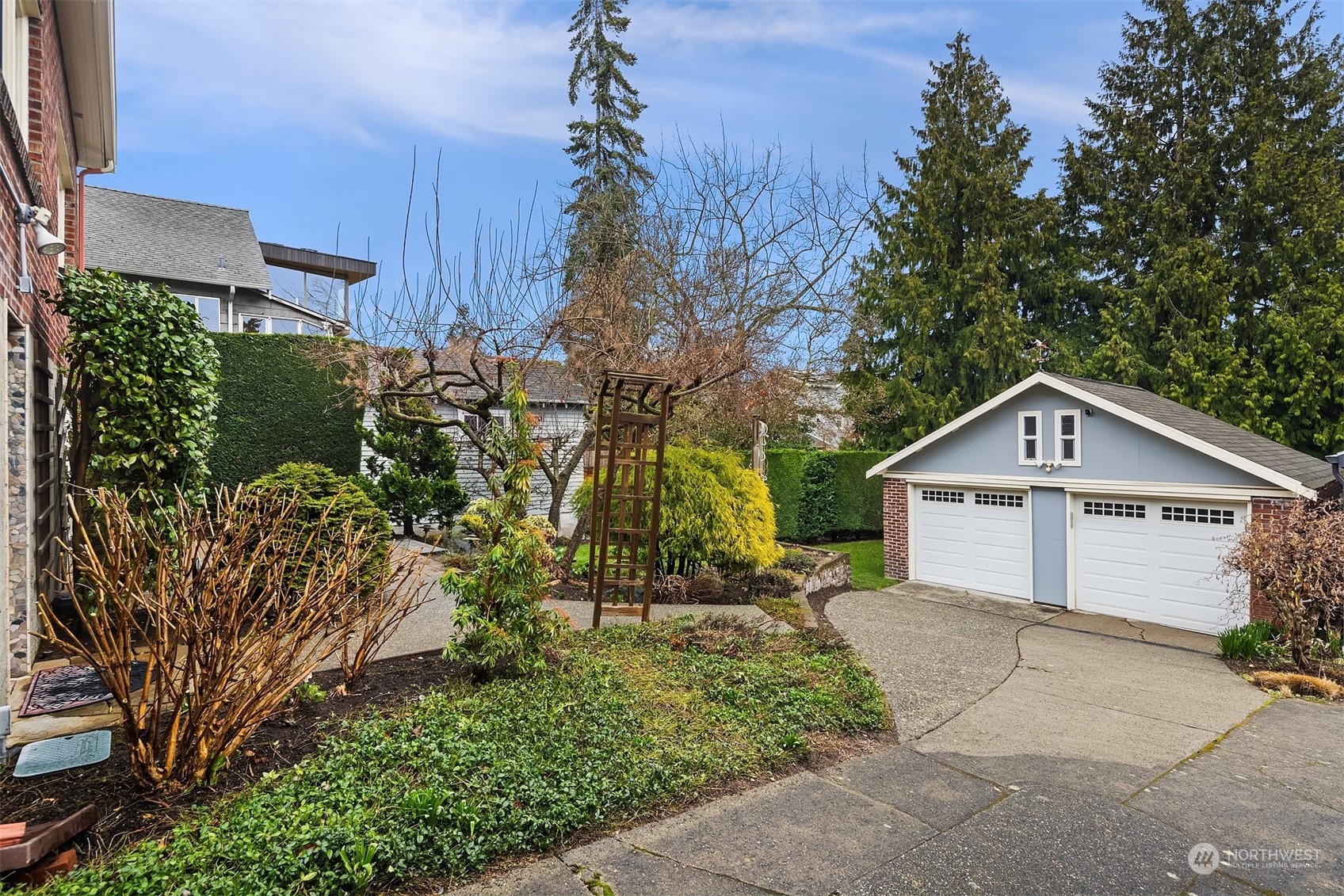 3912 Meridian Avenue N