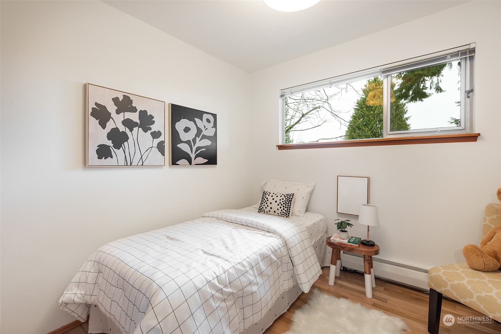 10033 12th Avenue NW