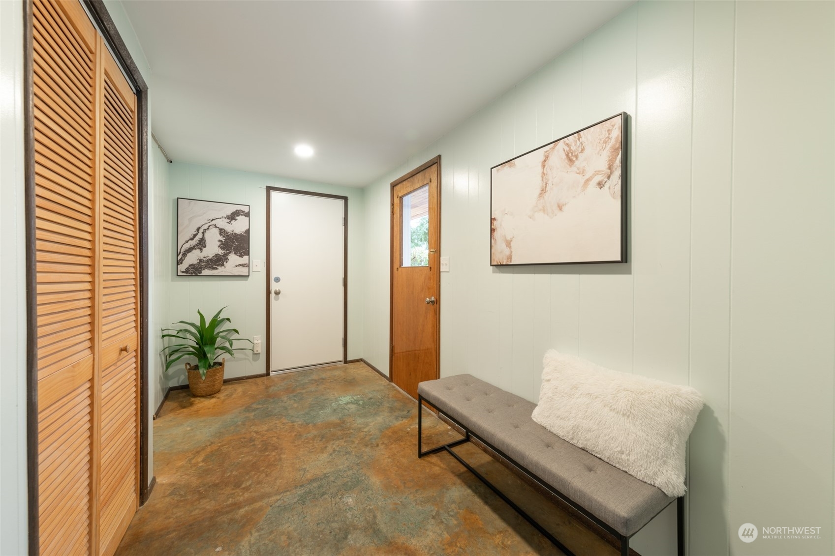 10033 12th Avenue NW