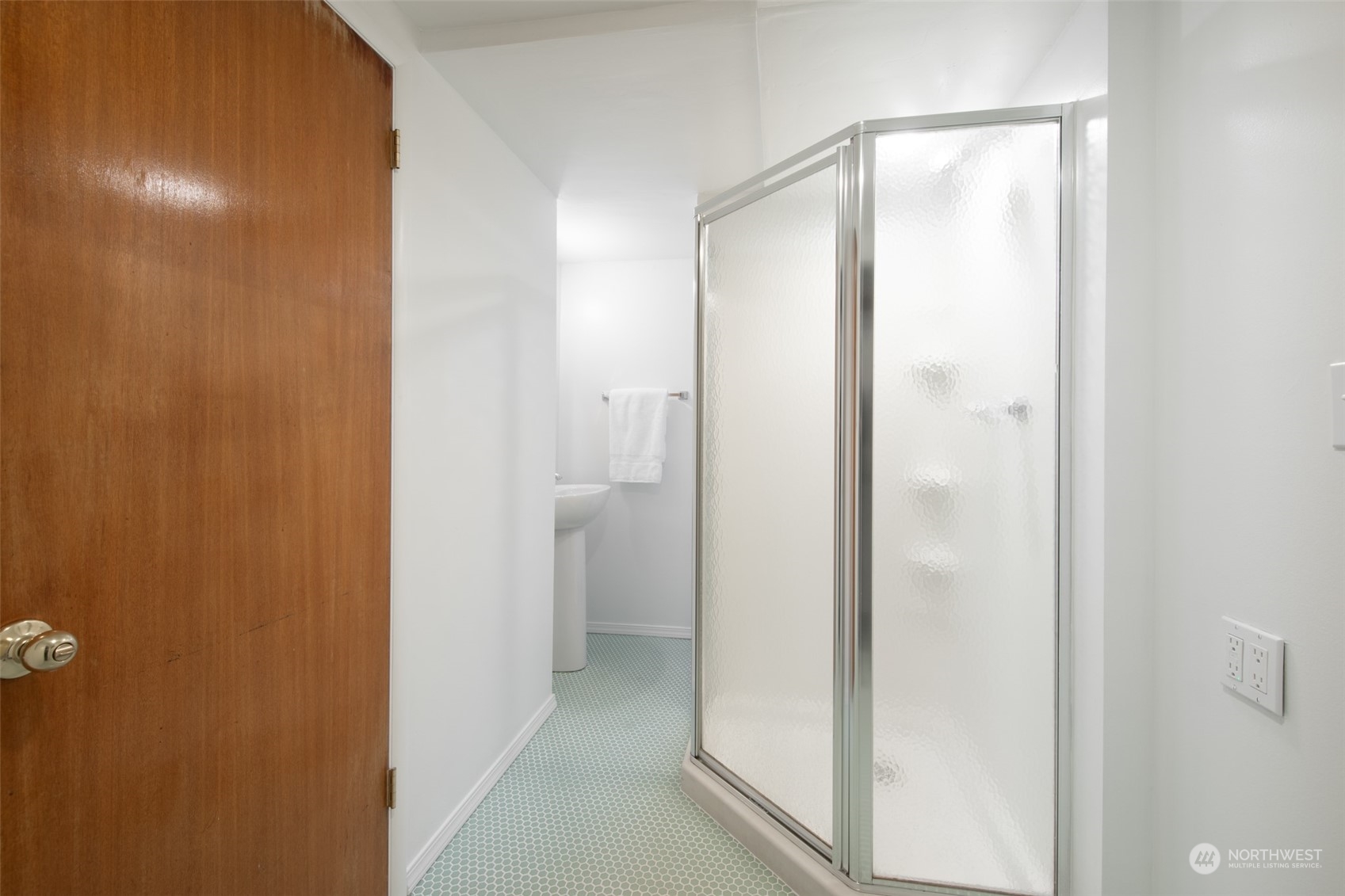 10033 12th Avenue NW