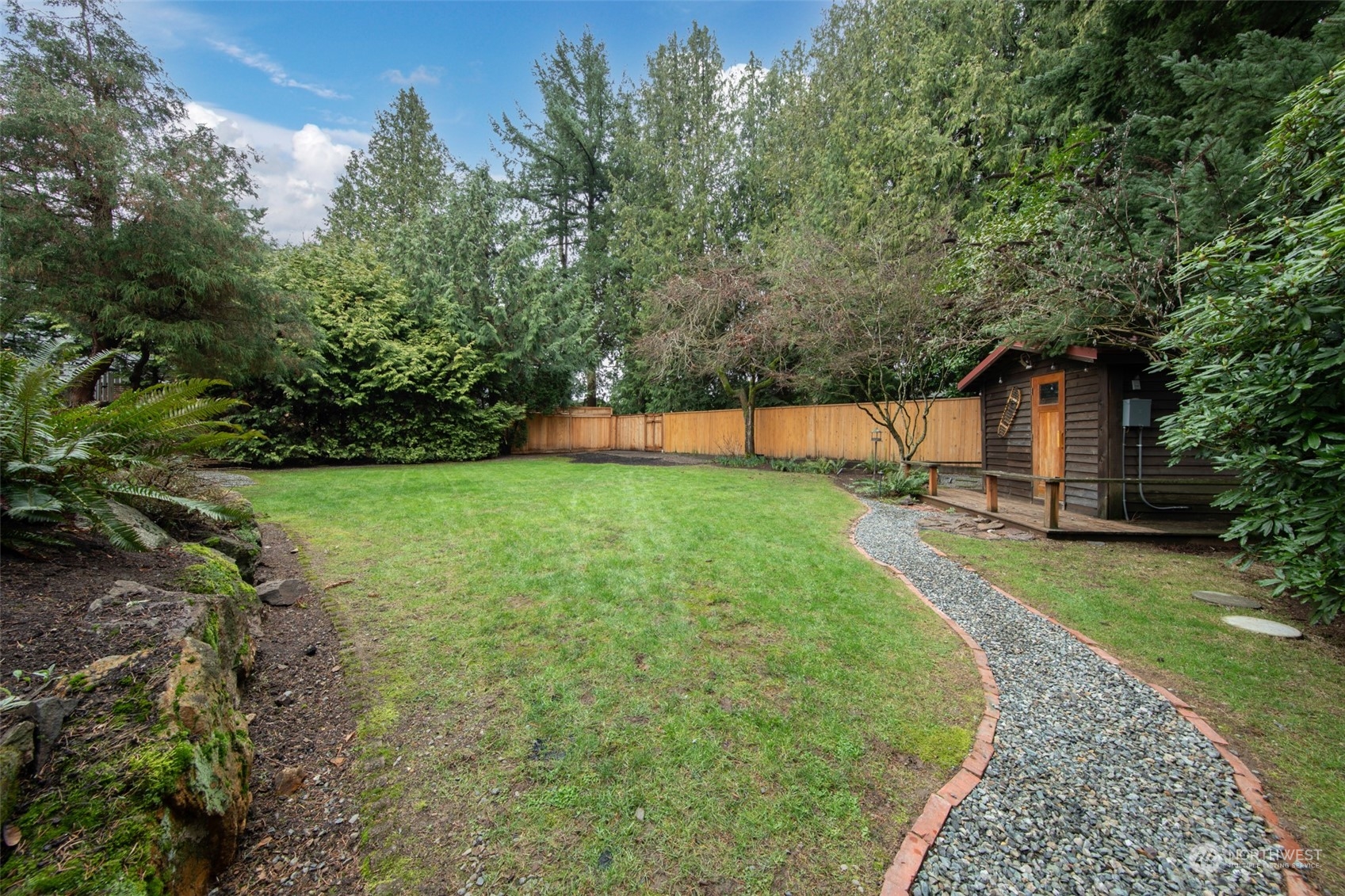 10033 12th Avenue NW