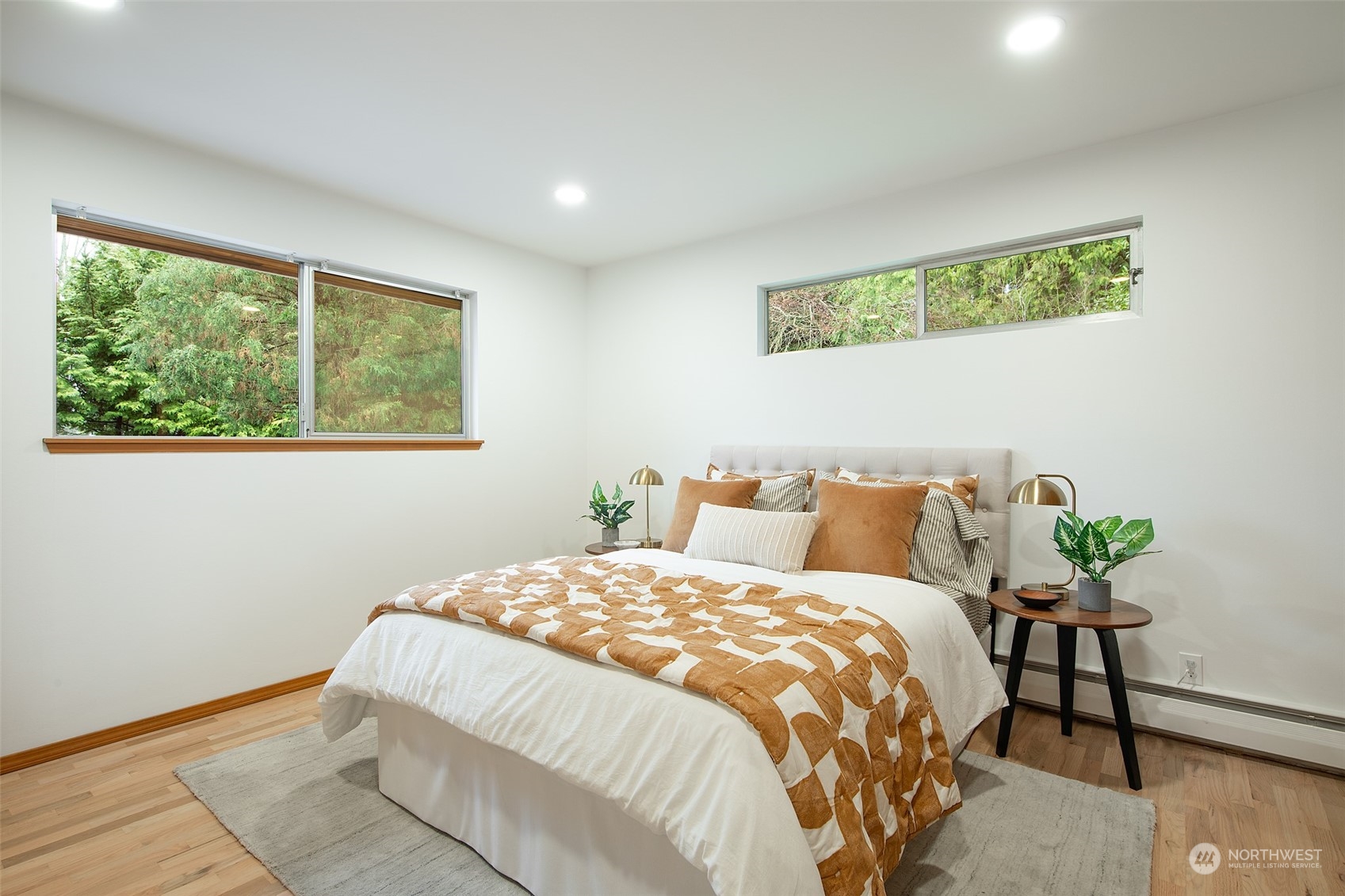 10033 12th Avenue NW