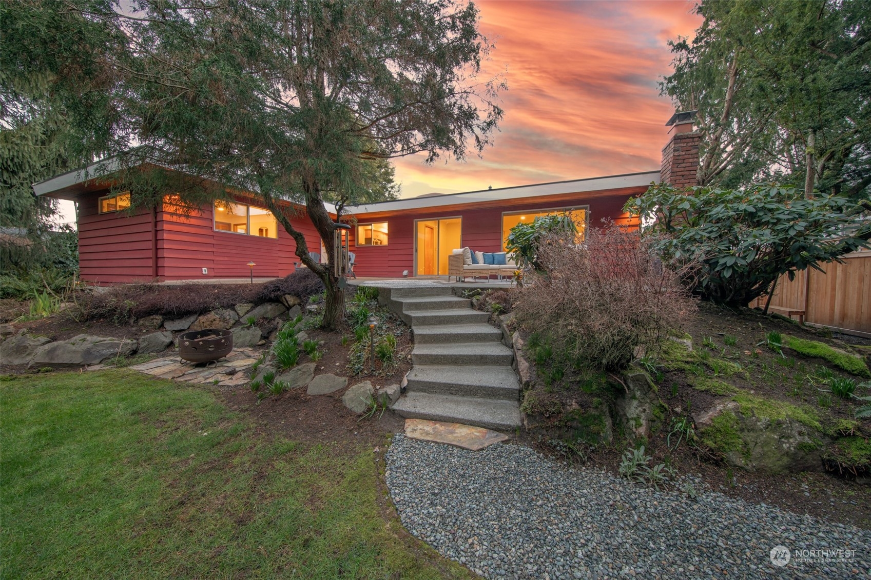 10033 12th Avenue NW