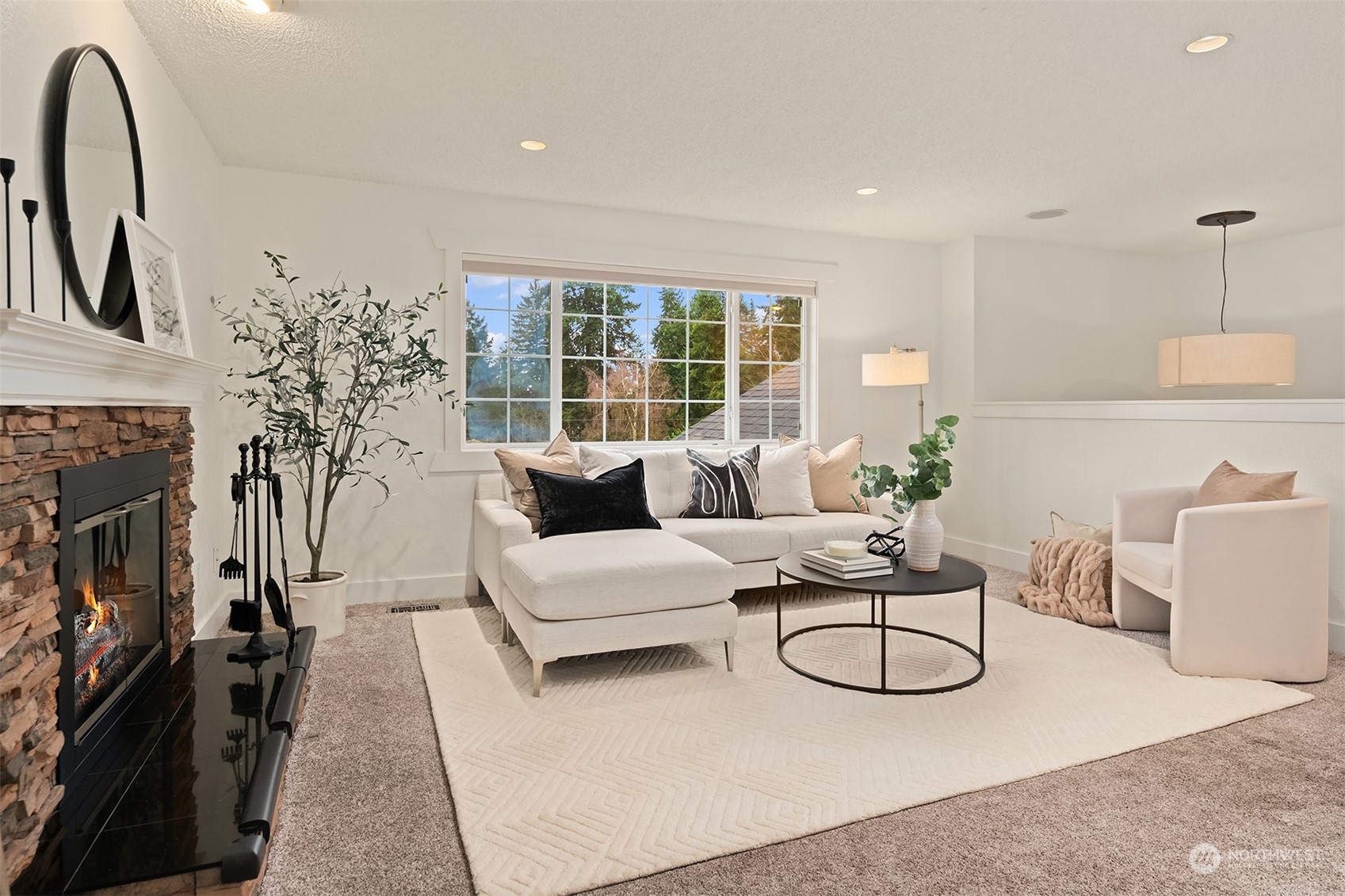 15757 Densmore Avenue N