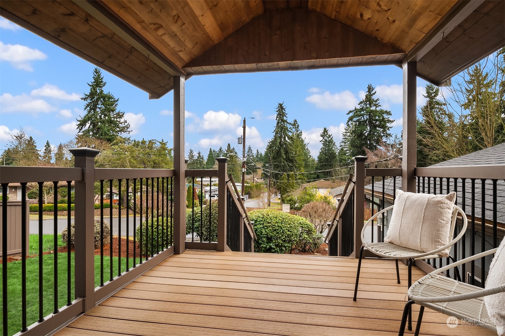 15757 Densmore Avenue N