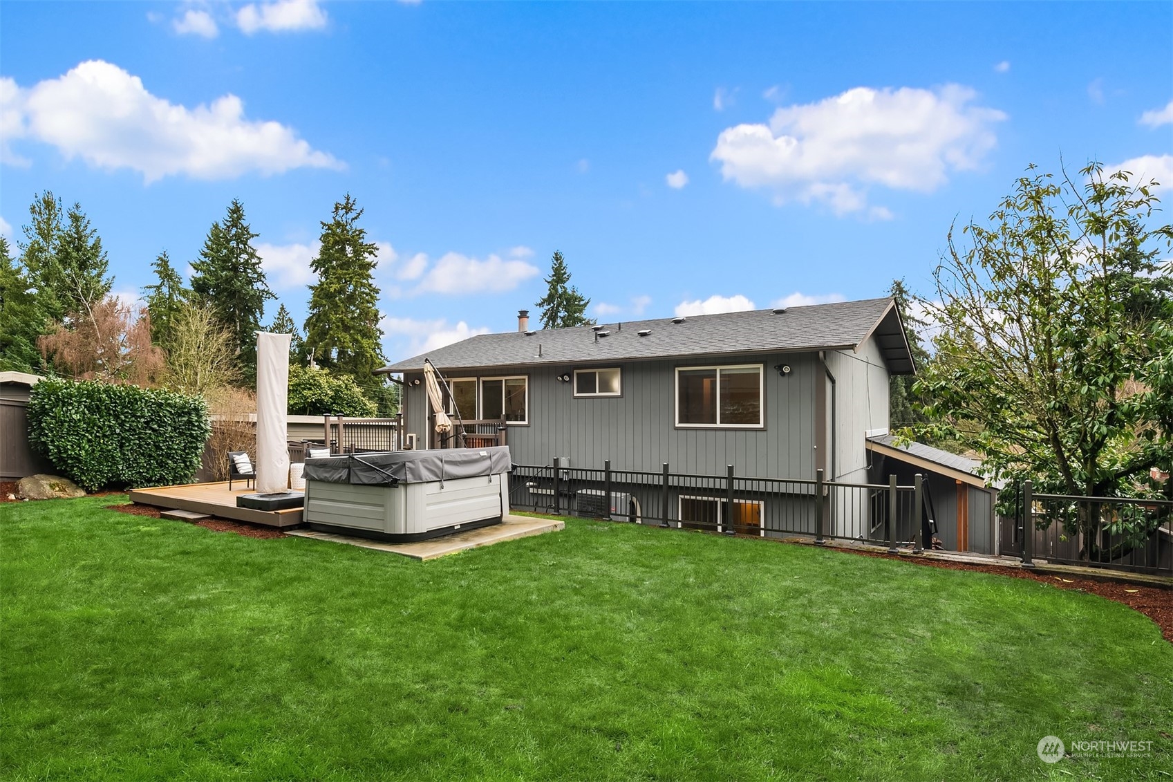 15757 Densmore Avenue N