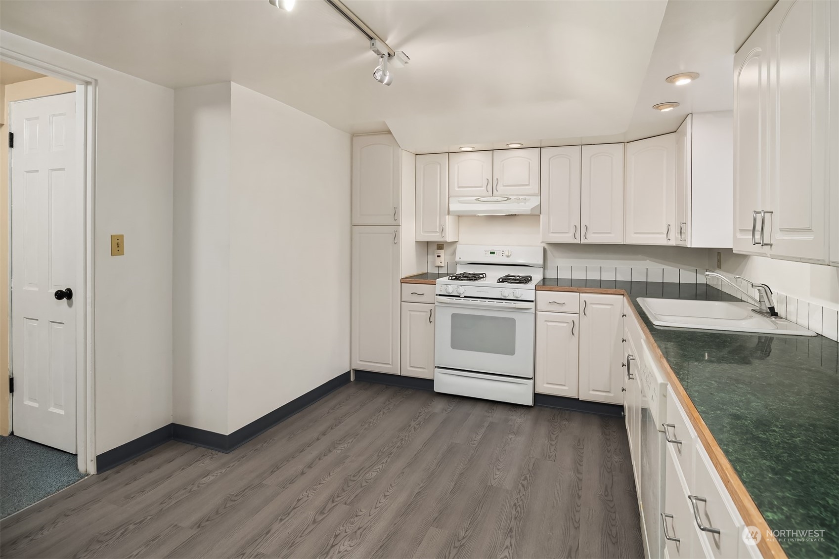 10019 32nd Avenue NE