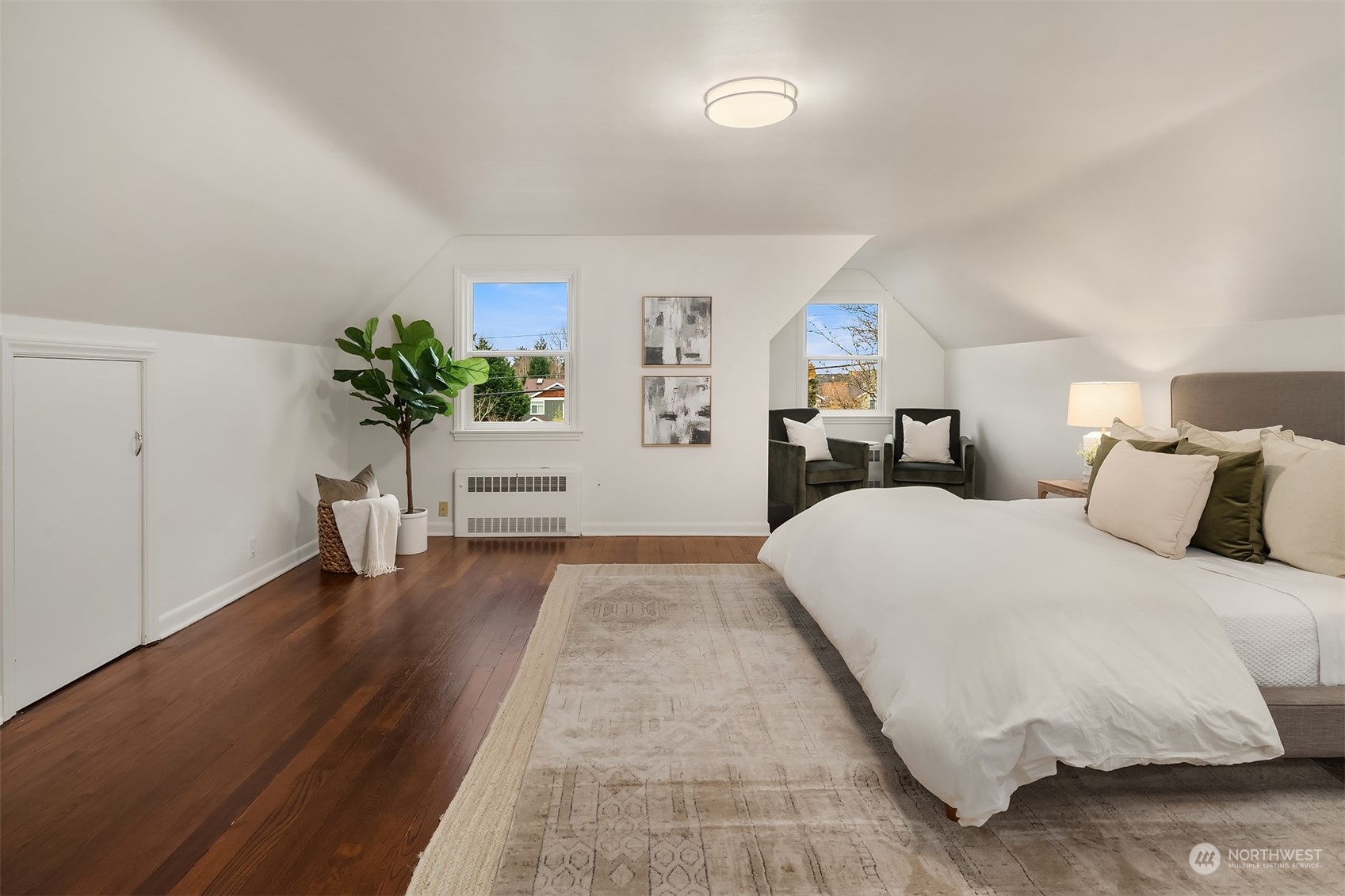 10019 32nd Avenue NE