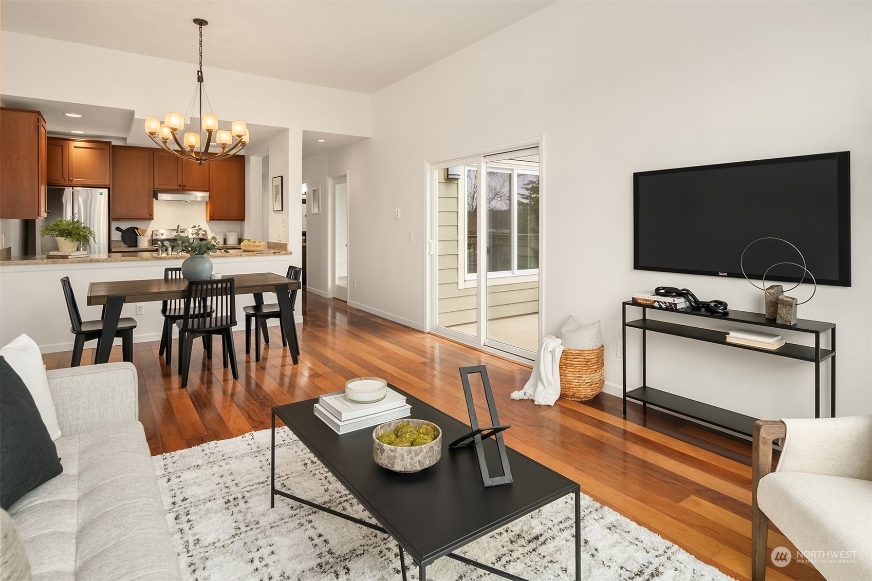 5844 NE 75th Street Unit: A310