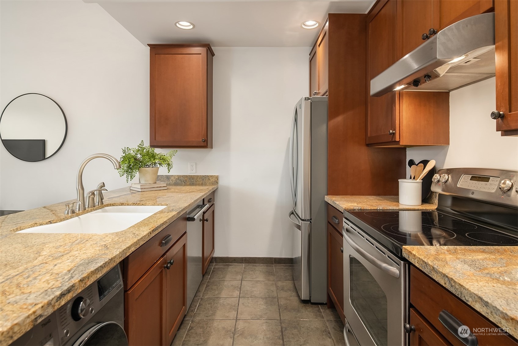 5844 NE 75th Street Unit: A310