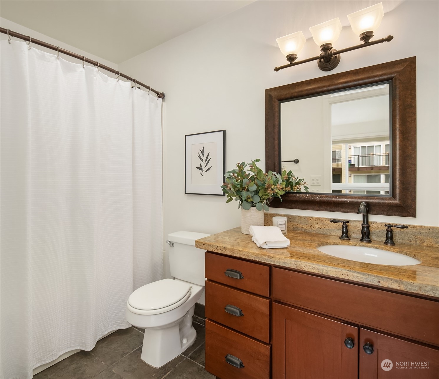 5844 NE 75th Street Unit: A310