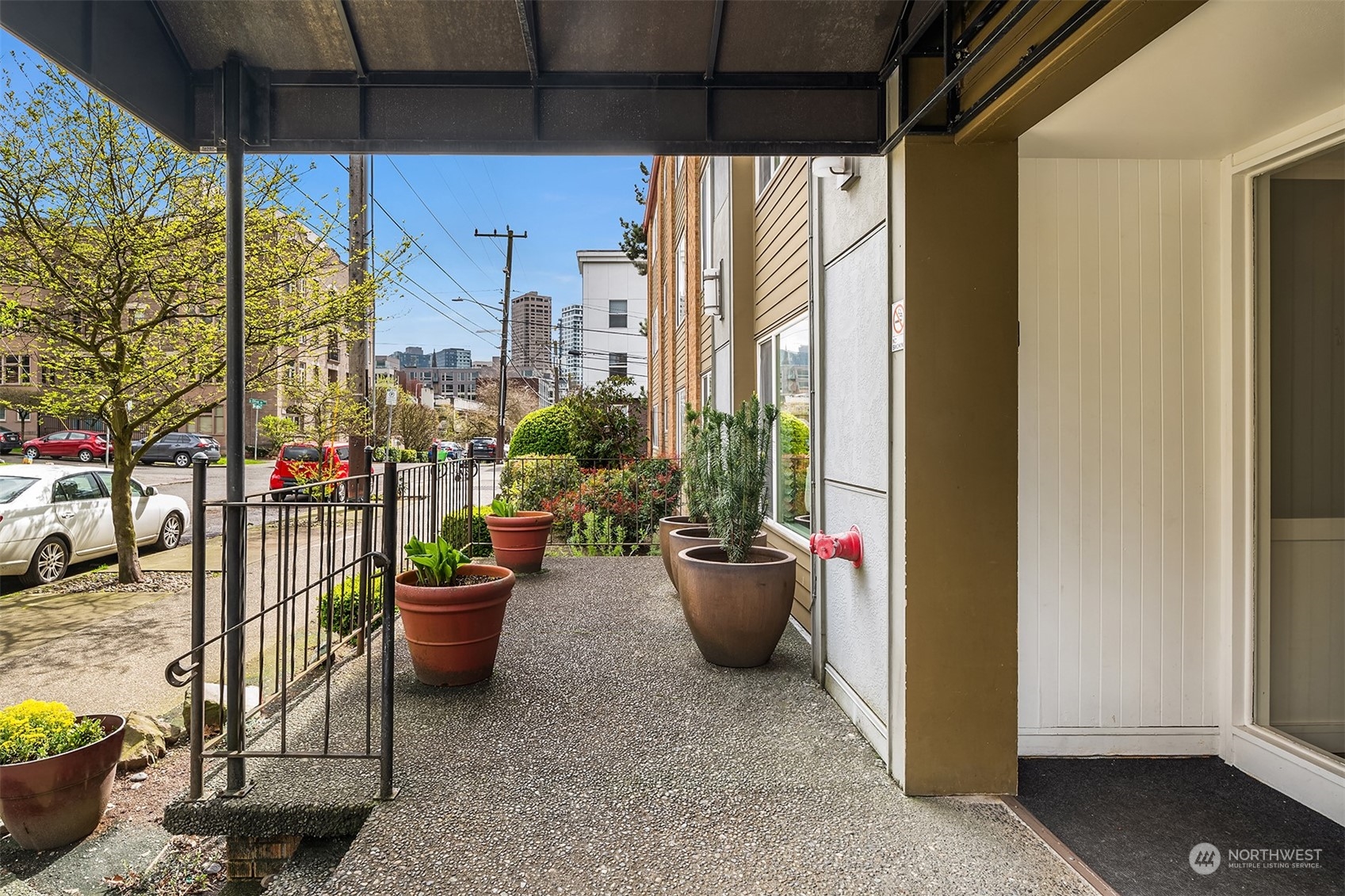 1707 Boylston Avenue Unit: 309