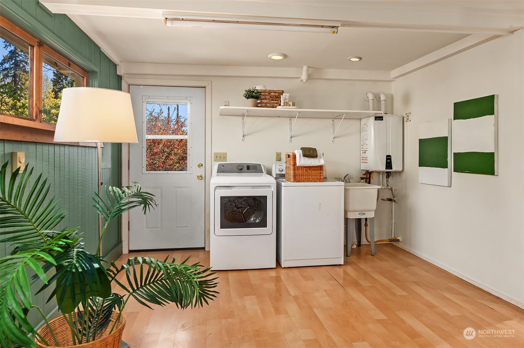 10828 23rd Avenue NE