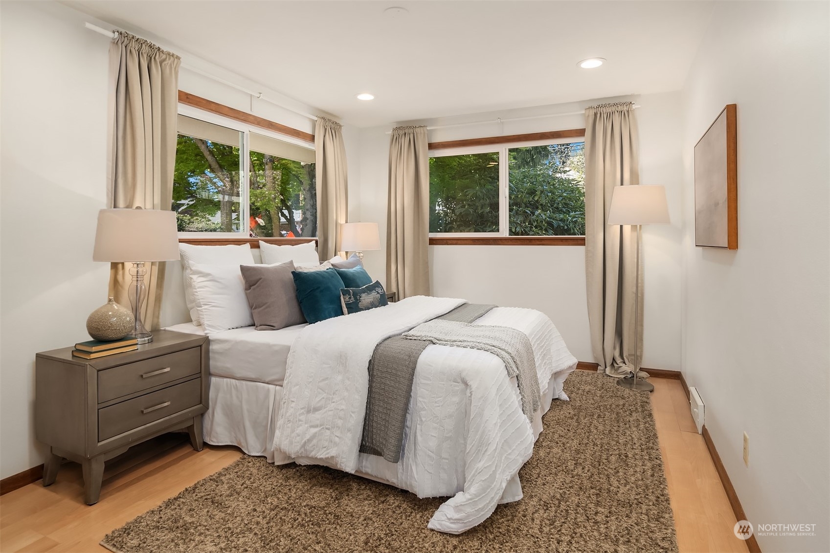 10828 23rd Avenue NE