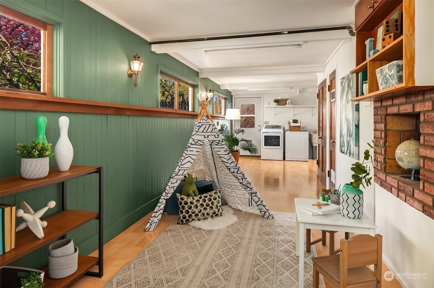 10828 23rd Avenue NE