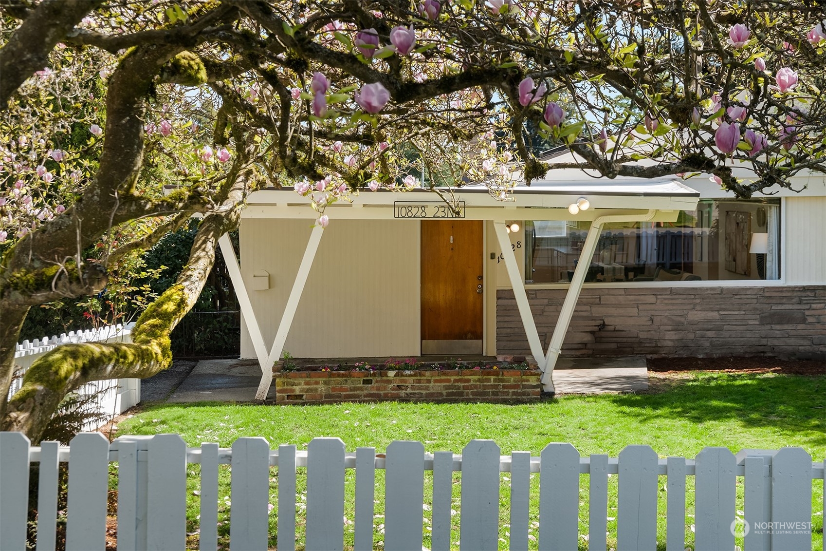10828 23rd Avenue NE