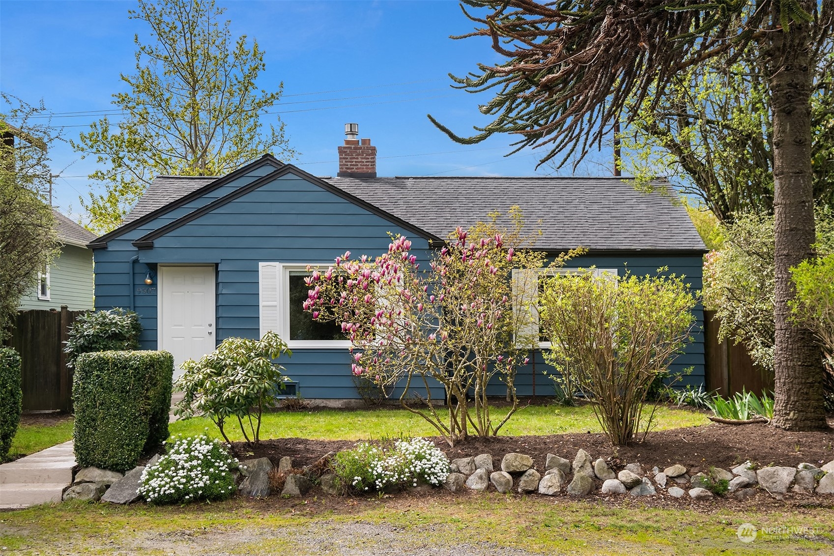 9507 Dayton Avenue N