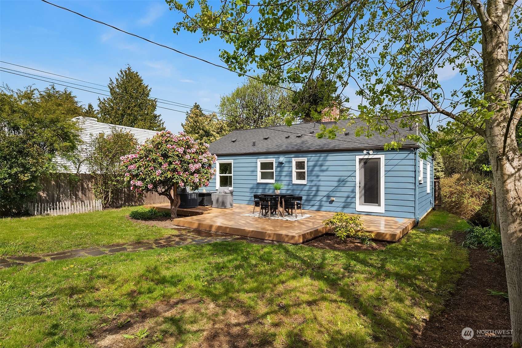 9507 Dayton Avenue N