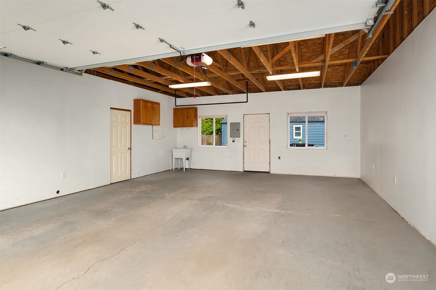 9507 Dayton Avenue N