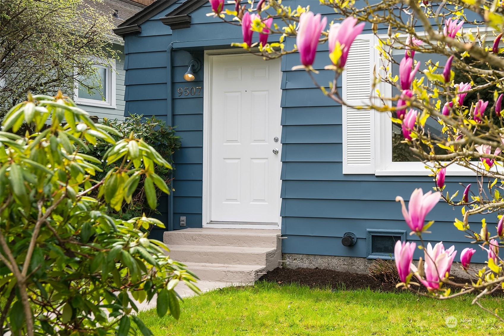 9507 Dayton Avenue N