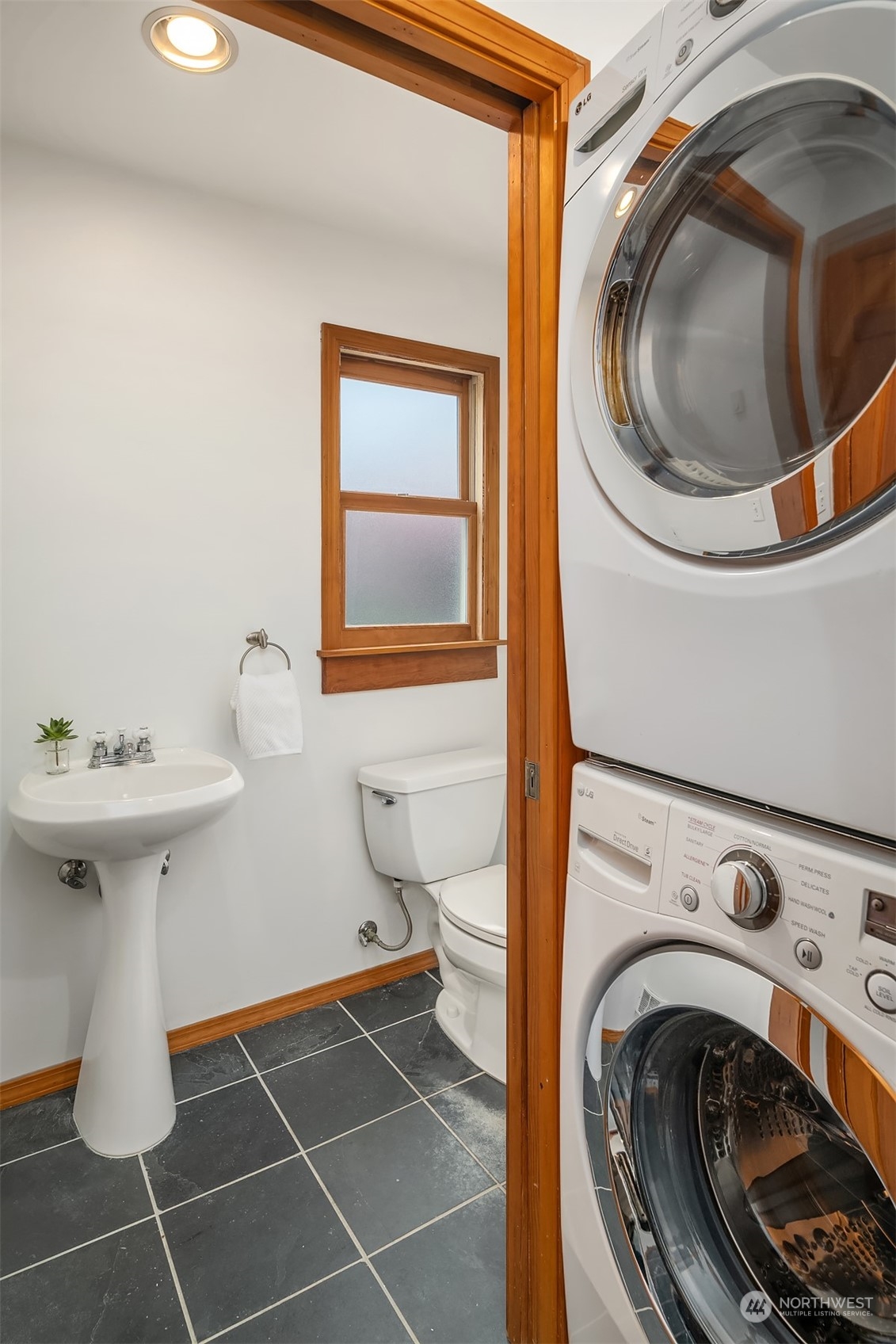 9507 Dayton Avenue N